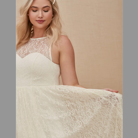 TORRID NEW with Tags IVORY LACE & SEQUIN SLEEVELESS A-LINE WEDDING DRESS… - Picture 3 of 7